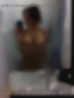 Hot sexy Brookfield, WI open  minded  person.